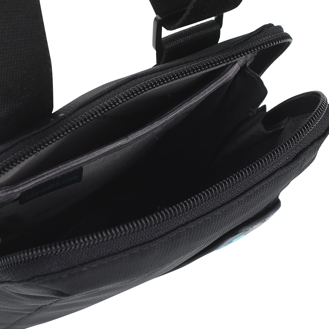 Кожаная сумка через плечо Piquadro P16