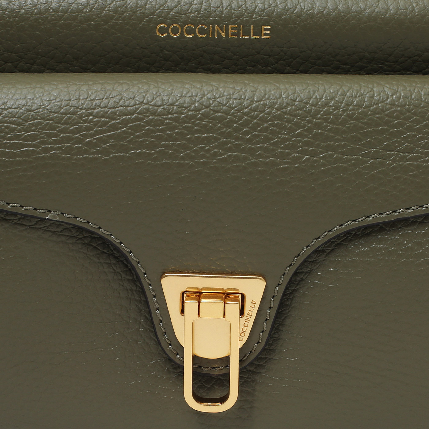 Сумка через плечо Coccinelle Beat Soft Ribb