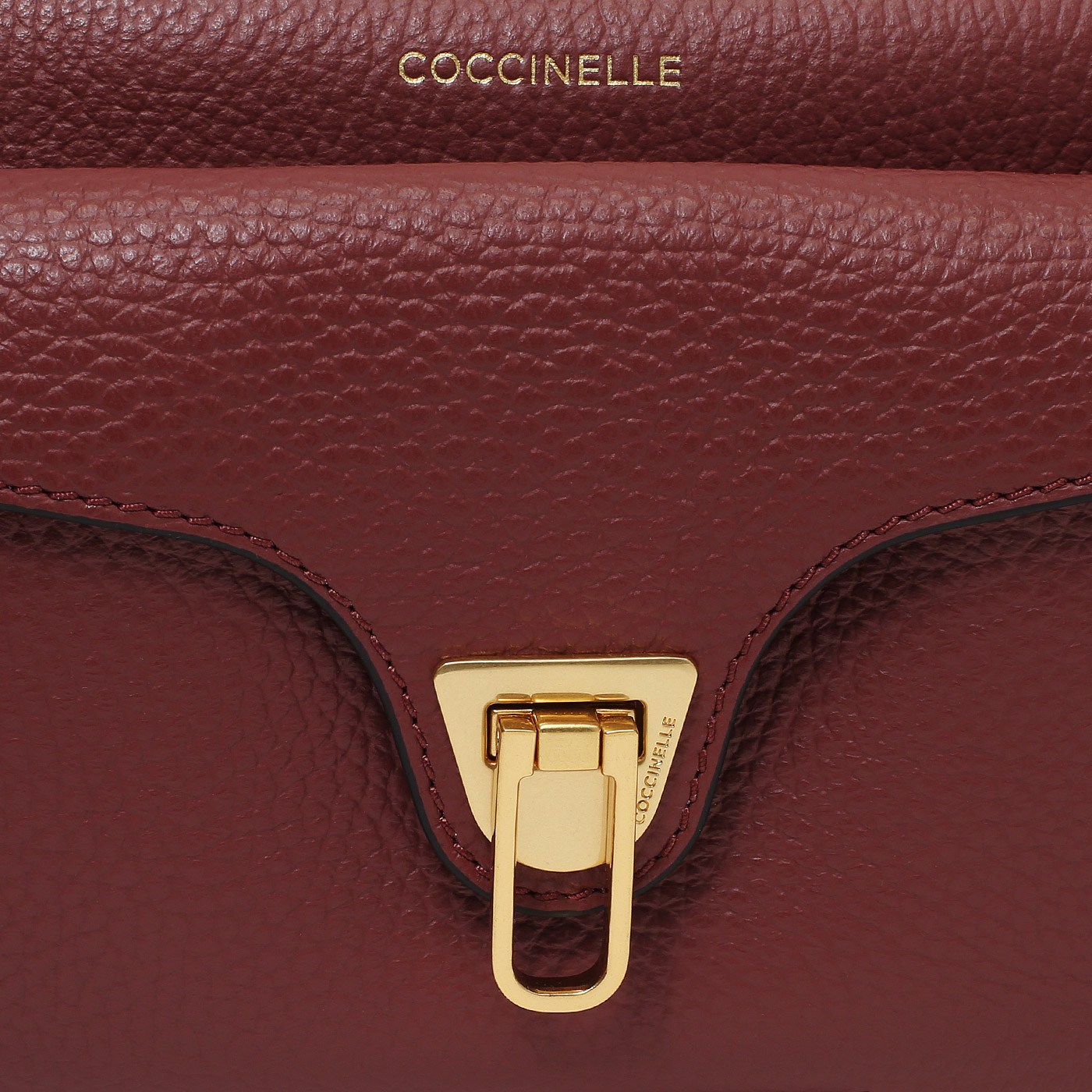Сумка через плечо Coccinelle Beat Soft Ribb