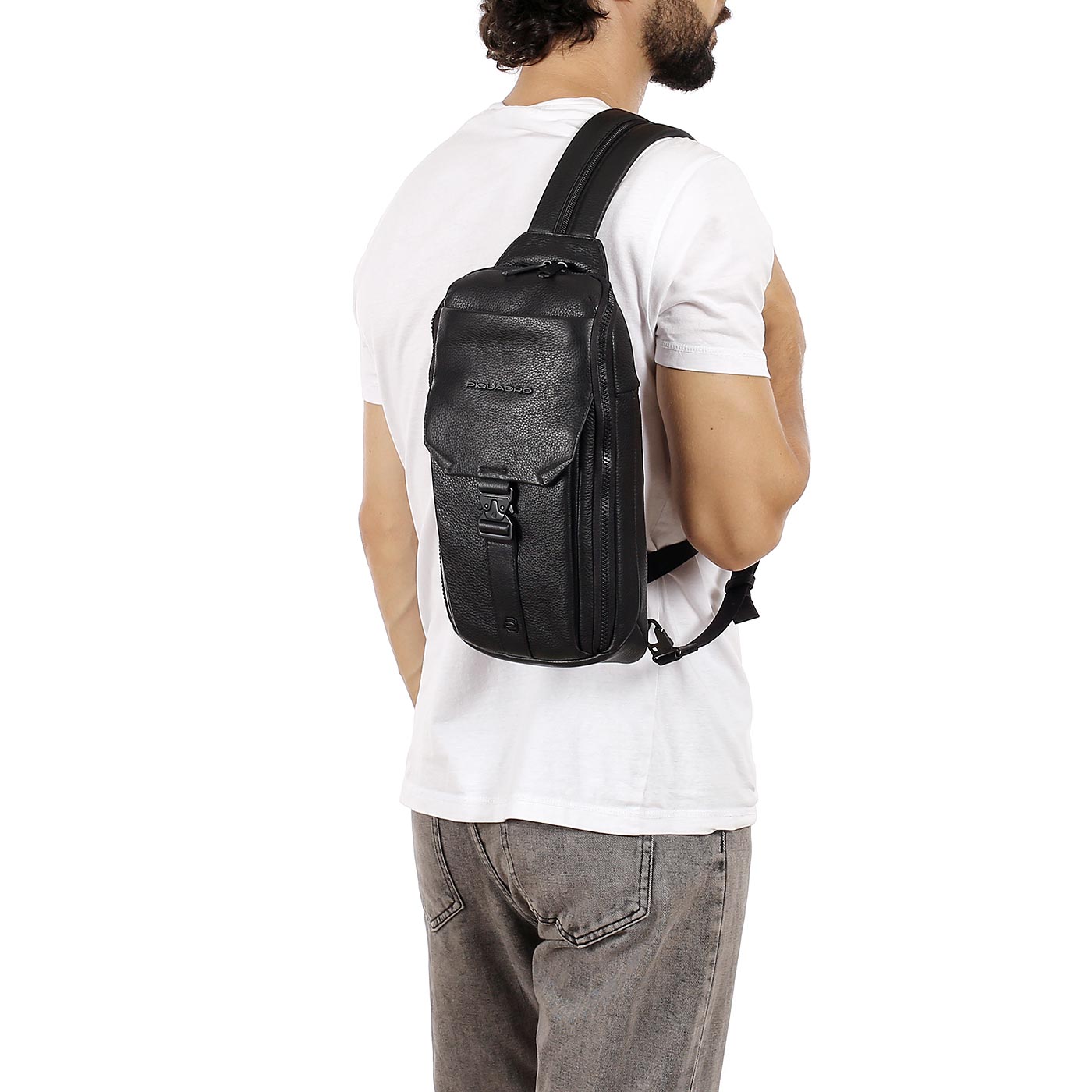 Однолямочный рюкзак Piquadro Than