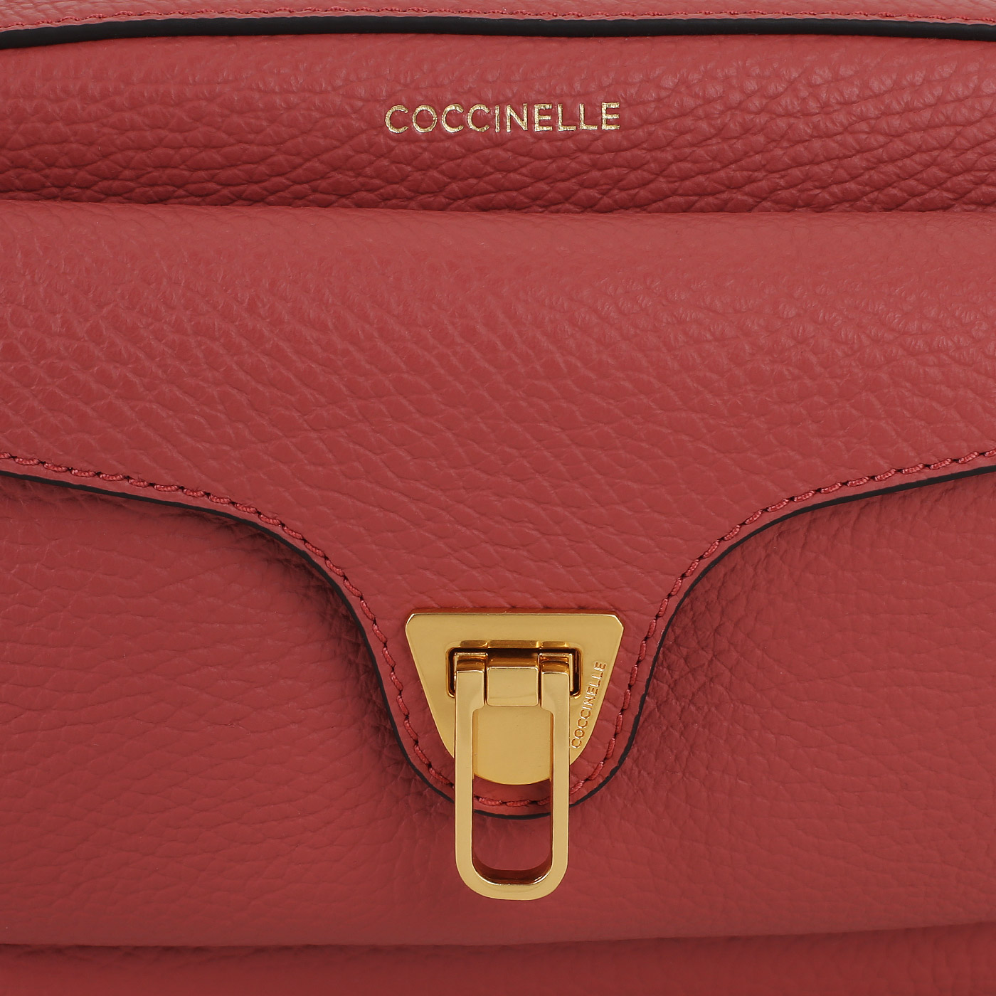 Сумка через плечо Coccinelle Beat Soft Ribb