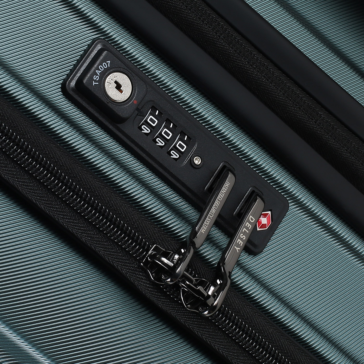 Чемодан большой L из поликарбоната Delsey Shadow 5.0