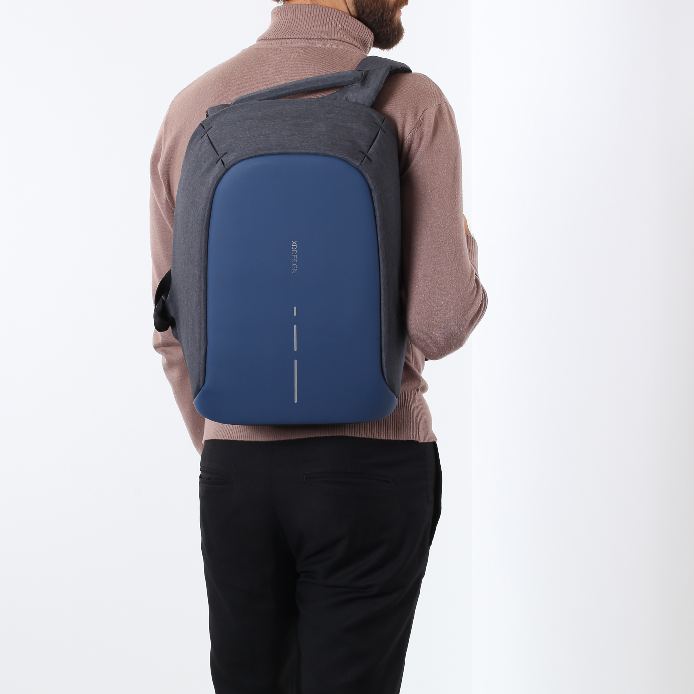 Рюкзак с USB-портом для зарядки XD Design Bobby Compact