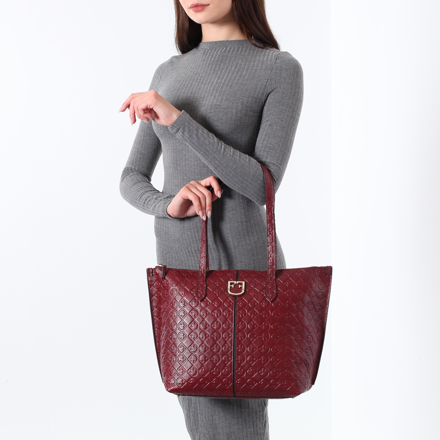 Вместительная сумка Furla Luce