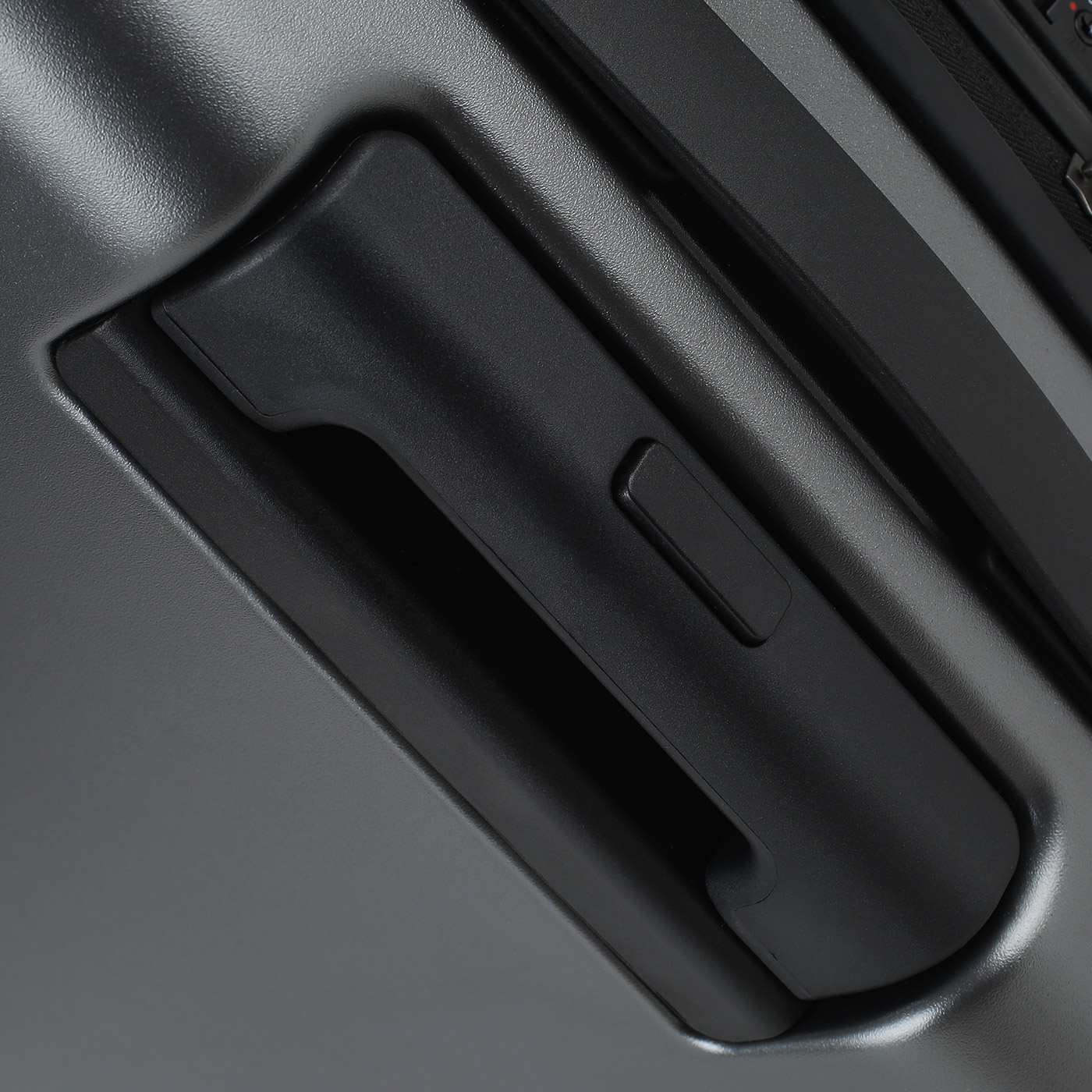 Чемодан на колесах Guess Verona