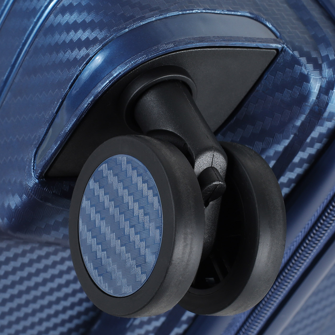 Чемодан средний M из полипропилена с кодовым замком Stevens Morocco